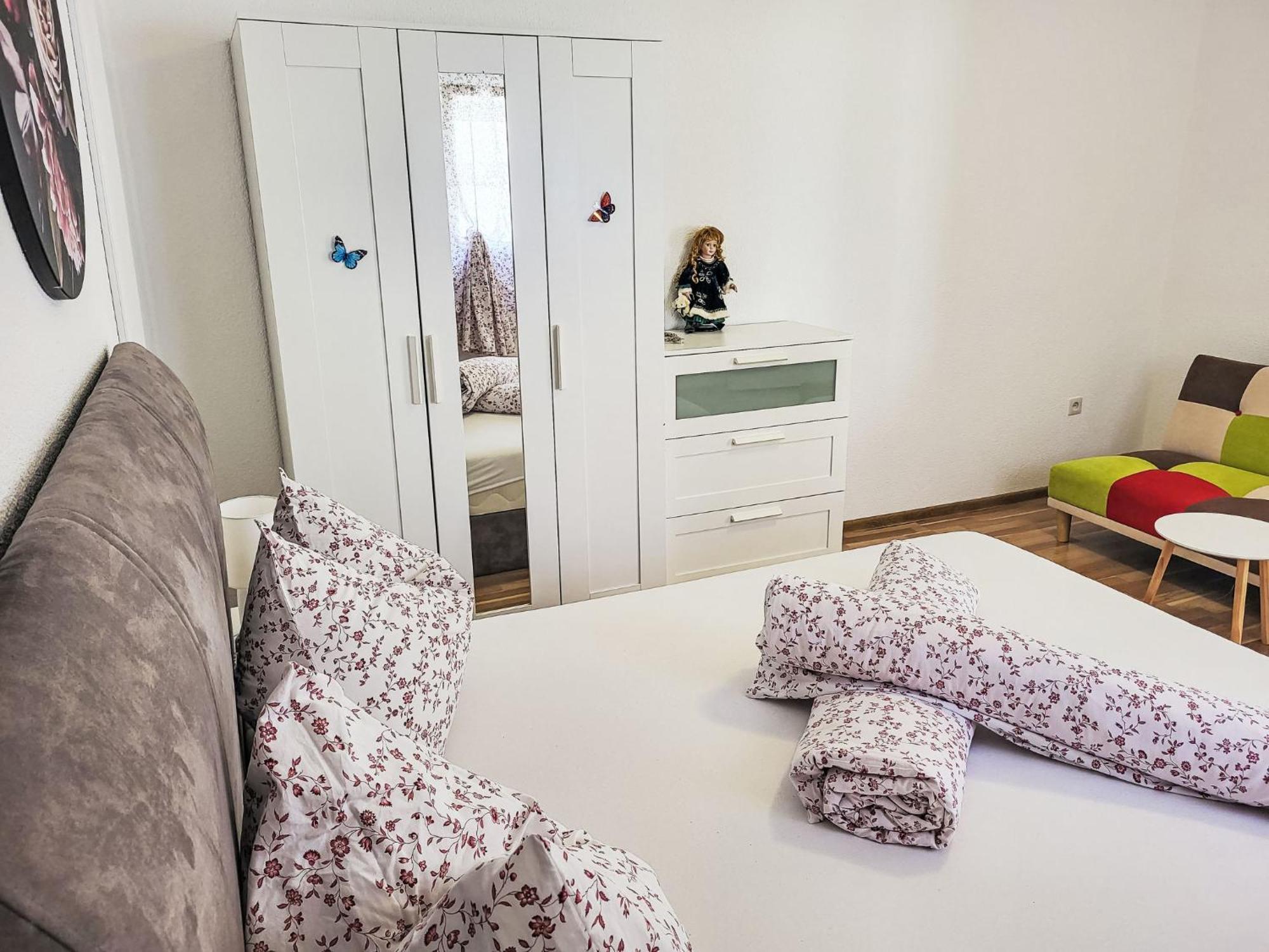 Holiday Home Matea By Interhome Nin Eksteriør billede