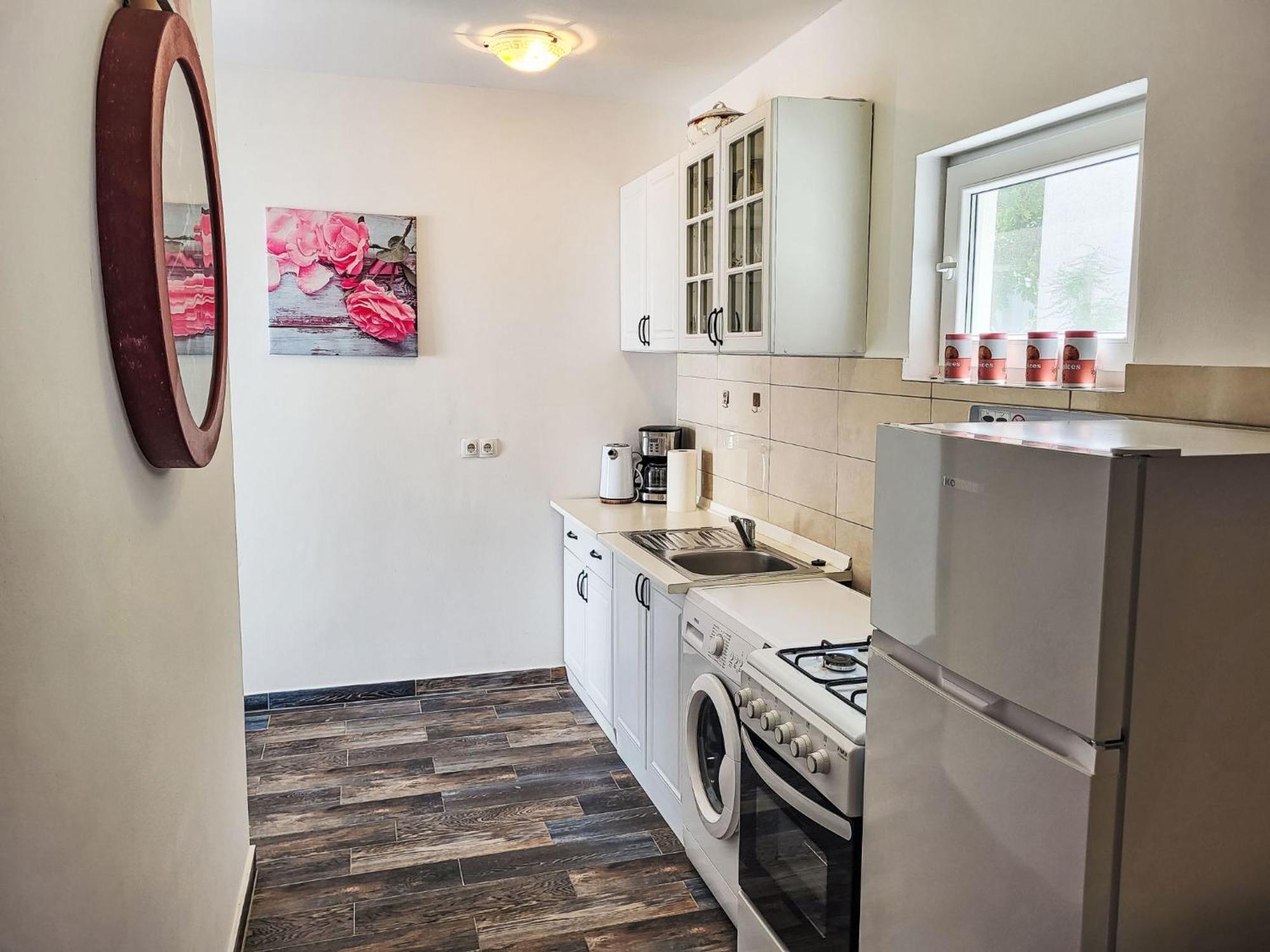 Holiday Home Matea By Interhome Nin Eksteriør billede