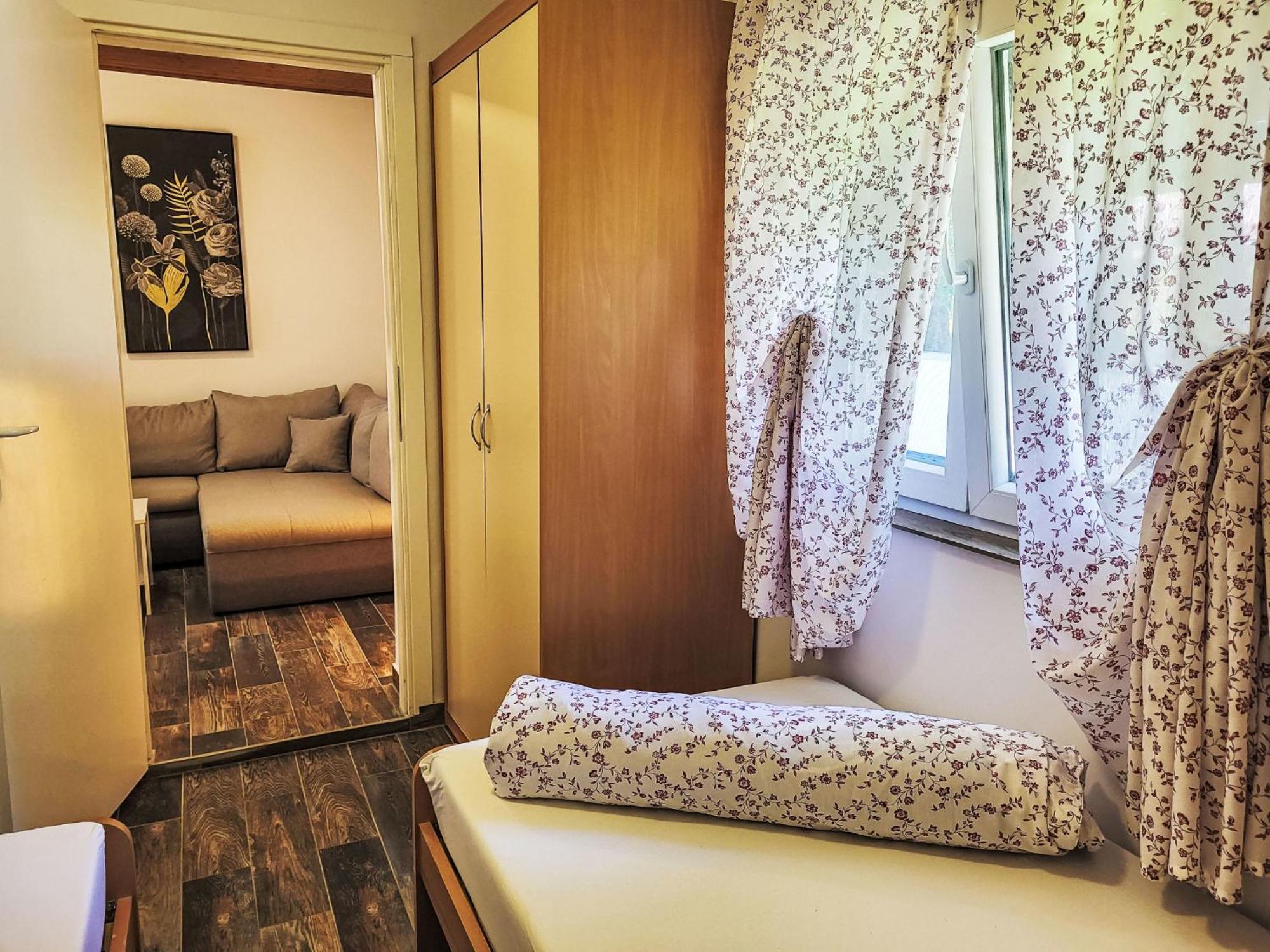 Holiday Home Matea By Interhome Nin Eksteriør billede